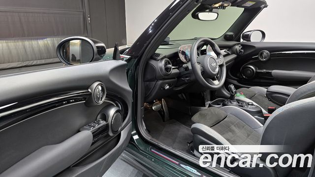 MINI Cooper S Convertible JCW 3rd 2024 — фото 11