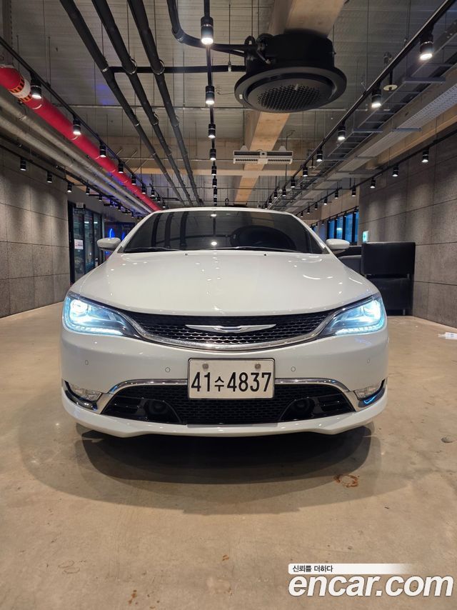 Chrysler 200 (II) 2.4 C