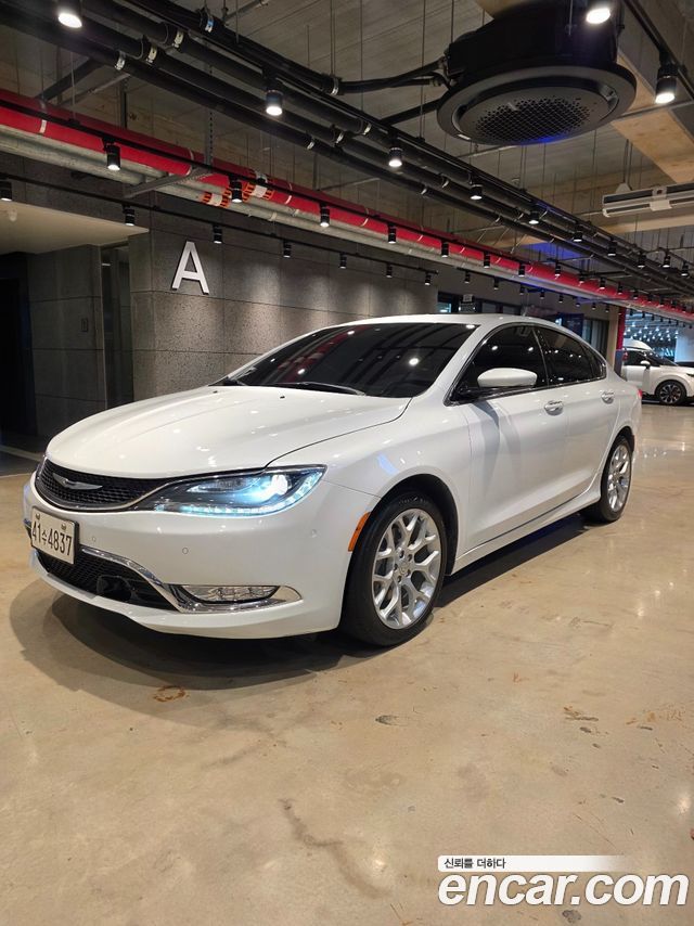 Chrysler 200 (II) 2.4 C 2015 — фото 2