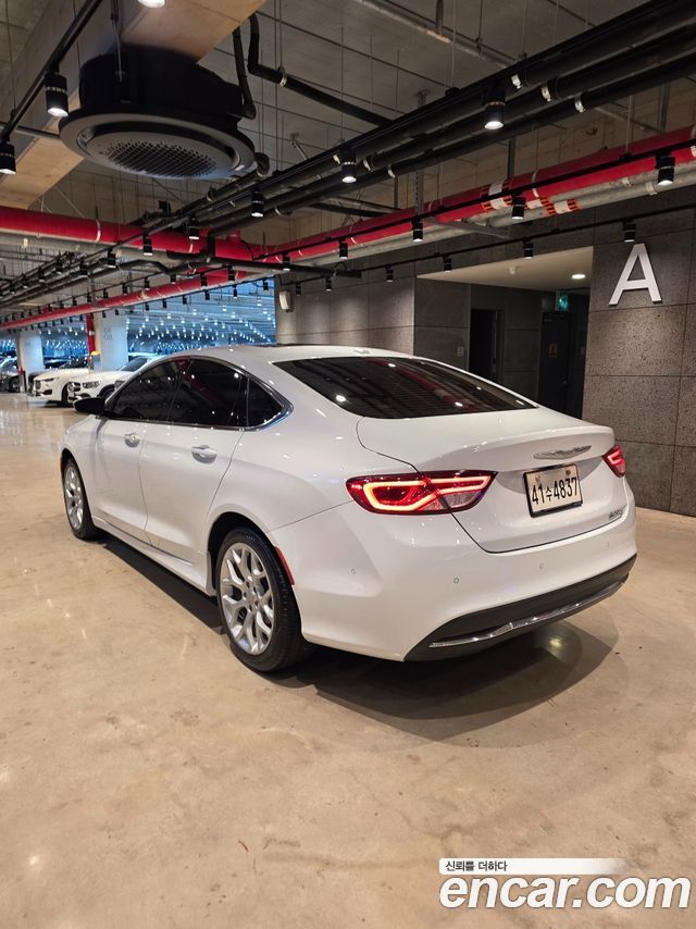 Chrysler 200 (II) 2.4 C 2015 — фото 5