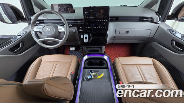 Hyundai Staria 4WD Lounge 9-Seater Inspiration 2023 — фото 7