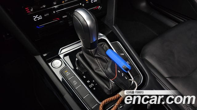 Volkswagen Arteon 2.0 TDI R-LIINE 4Motion 2022 — фото 9
