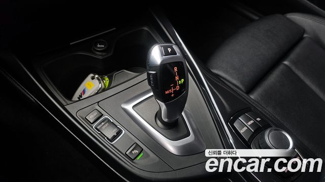 BMW 1 Series (F20) 118d Sport 5Door 2015 — фото 9