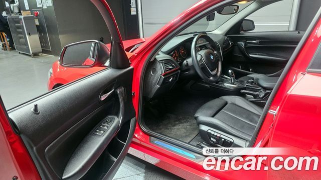 BMW 1 Series (F20) 118d Sport 5Door 2015 — фото 10