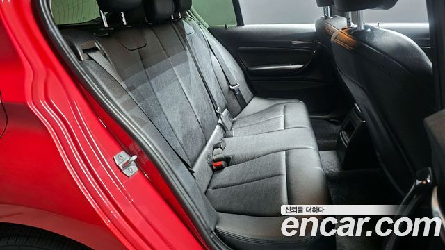 BMW 1 Series (F20) 118d Sport 5Door 2015 — фото 12