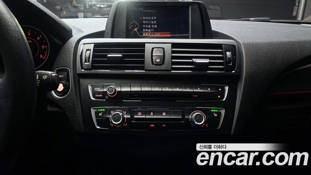 BMW 1 Series (F20) 118d Sport 5Door 2015 — фото 15