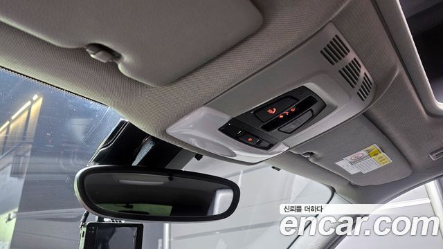 BMW 1 Series (F20) 118d Sport 5Door 2015 — фото 17
