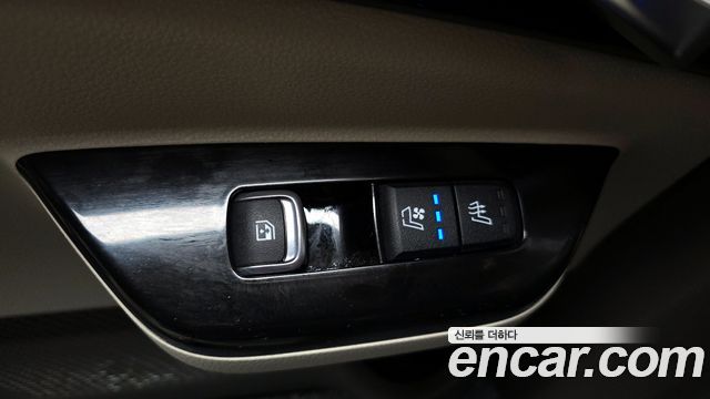 Kia Carnival (IV) Gasoline 7-Seater Signature 2021 — фото 17