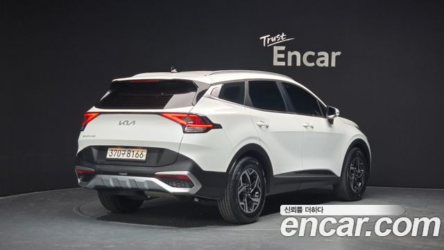 Kia Sportage (V) Diesel 2.0 2WD Prestige 2022 — фото 2