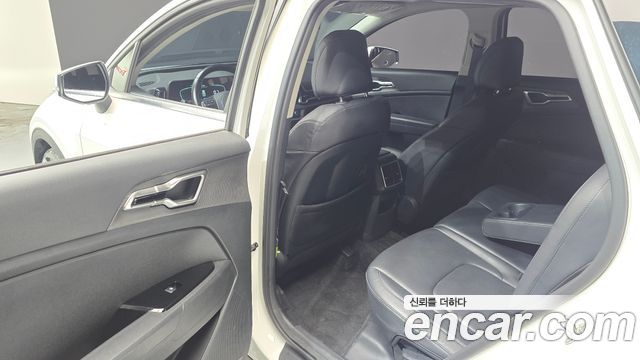 Kia Sportage (V) Diesel 2.0 2WD Prestige 2022 — фото 11