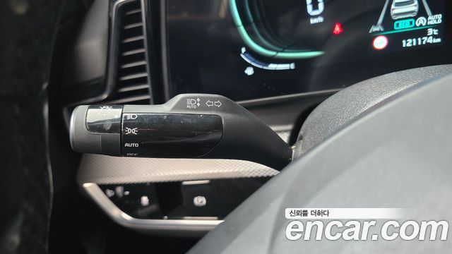 Kia Sportage (V) Diesel 2.0 2WD Prestige 2022 — фото 16
