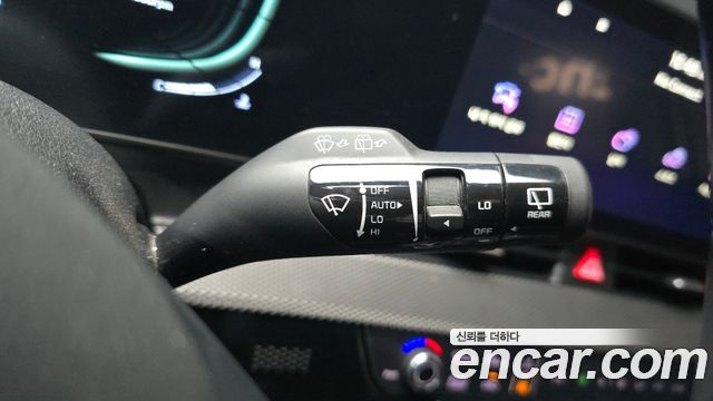 Kia Sportage (V) Diesel 2.0 2WD Prestige 2022 — фото 17