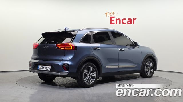 Kia Niro 1.6 HEV Prestige 2022 — фото 2