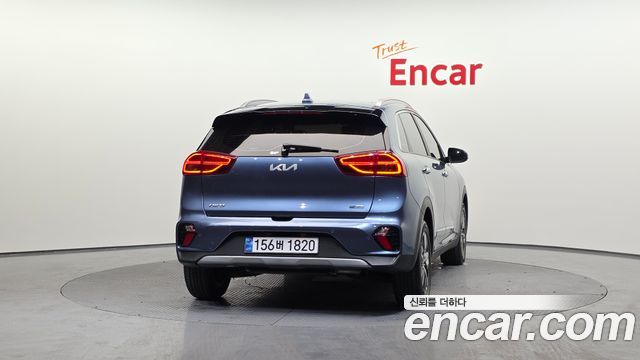 Kia Niro 1.6 HEV Prestige 2022 — фото 4