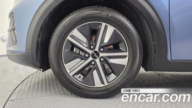 Kia Niro 1.6 HEV Prestige 2022 — фото 5