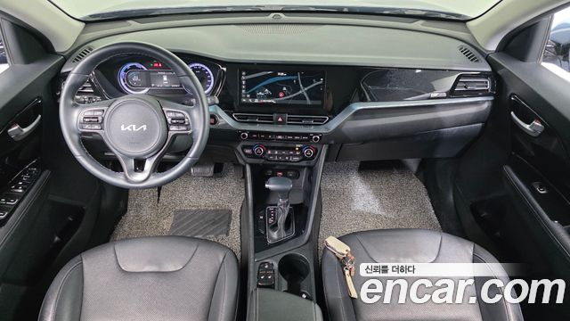 Kia Niro 1.6 HEV Prestige 2022 — фото 7