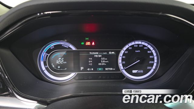 Kia Niro 1.6 HEV Prestige 2022 — фото 8