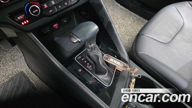 Kia Niro 1.6 HEV Prestige 2022 — фото 9