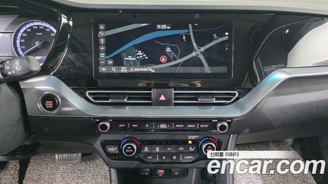 Kia Niro 1.6 HEV Prestige 2022 — фото 14