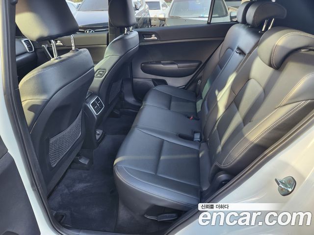 Kia Sportage The Bold Diesel 2.0 2WD Prestige 2021 — фото 15