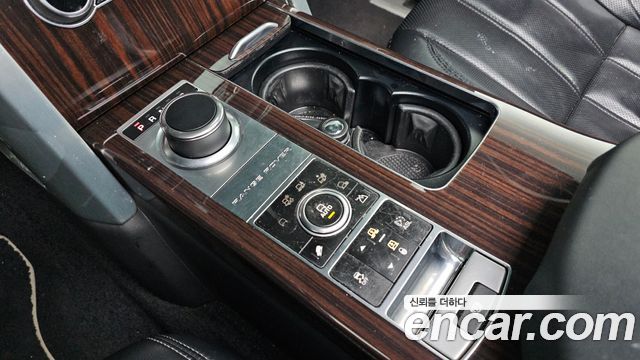 Land Rover Range Rover (IV) 4.4 SDV8 AB DIESEL 2015 — фото 9