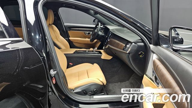 Volvo S90 B6 AWD Ultimate Bright 2023 — фото 11