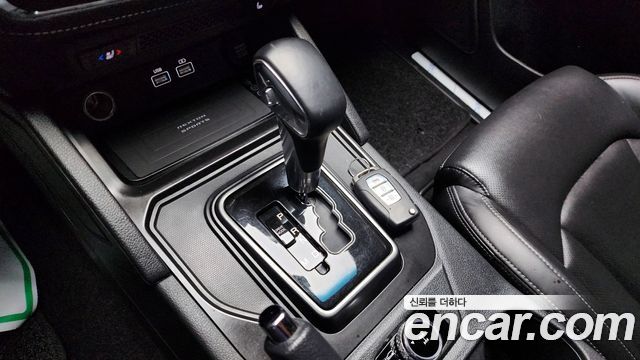 KG Mobility (SsangYong) Rexton Sports Khan Diesel 2.2 4WD Prestige 2023 — фото 9