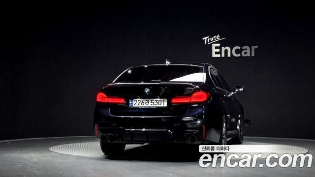BMW 5 Series (G30) 520i M Sport 2023 — фото 4