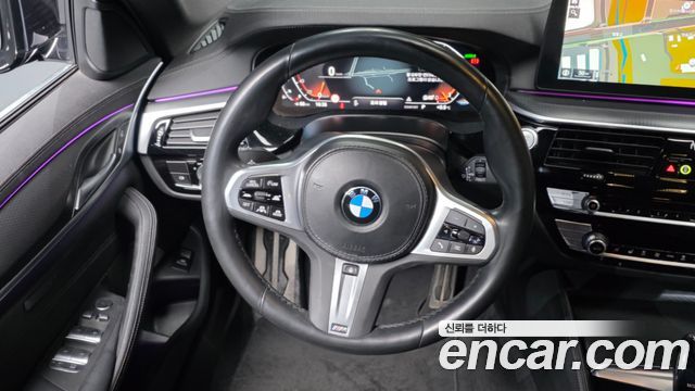 BMW 5 Series (G30) 520i M Sport 2023 — фото 13