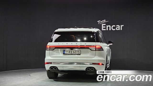 Lincoln Aviator (II) 3.0 Black Label AWD 2025 — фото 4
