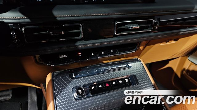 Lincoln Aviator (II) 3.0 Black Label AWD 2025 — фото 9