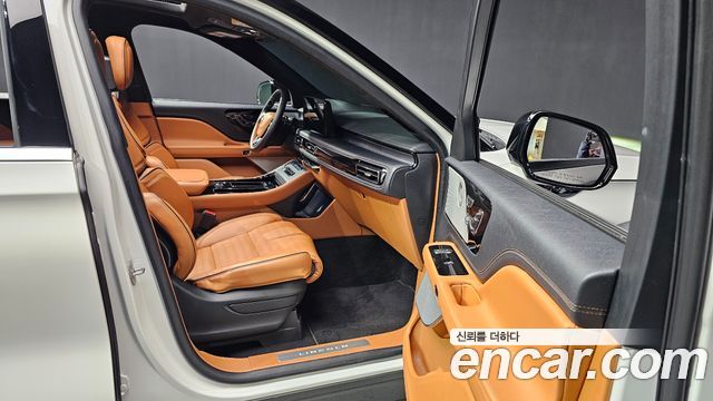 Lincoln Aviator (II) 3.0 Black Label AWD 2025 — фото 10