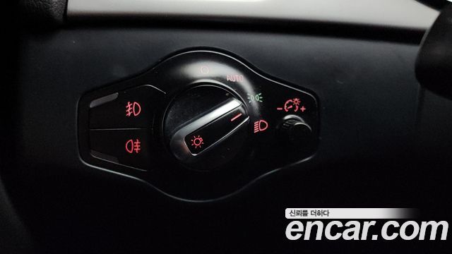 Audi A4 35 TDI Quattro Dynamic B8 2015 — фото 9