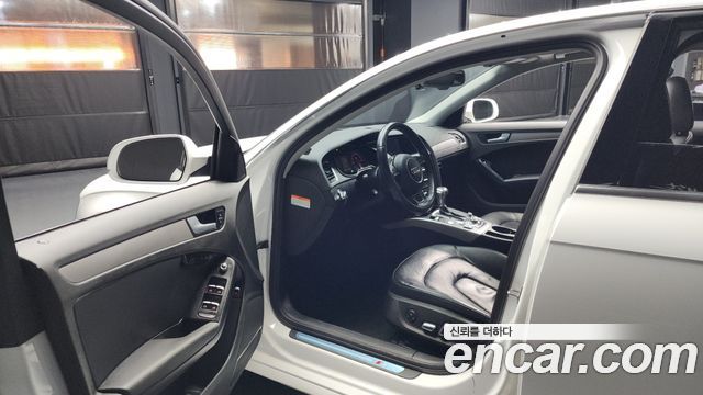 Audi A4 35 TDI Quattro Dynamic B8 2015 — фото 10