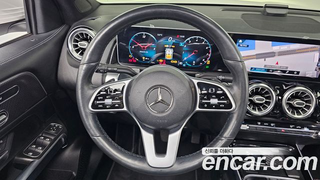 Mercedes-Benz GLB-Class (X247) GLB220 2020 — фото 13