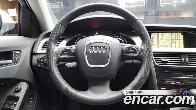 Audi A4 2.0 TFSI Quattro Dynamic B8 2012 — фото 13