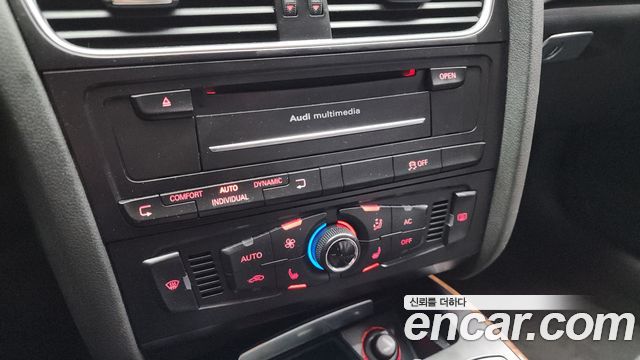 Audi A4 2.0 TFSI Quattro Dynamic B8 2012 — фото 16