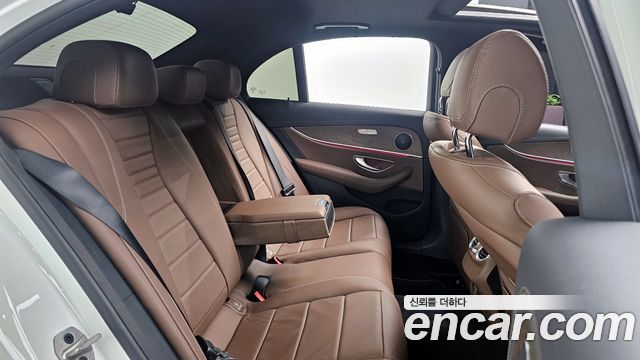 Mercedes-Benz E-Class (W213) E250 Exclusive 2022 — фото 12