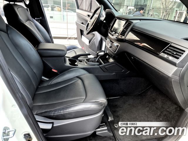 KG Mobility (SsangYong) Rexton Sports Diesel 2.2 2WD Prestige 2023 — фото 15