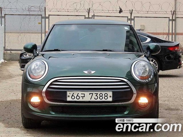 MINI Cooper D Standard 3rd