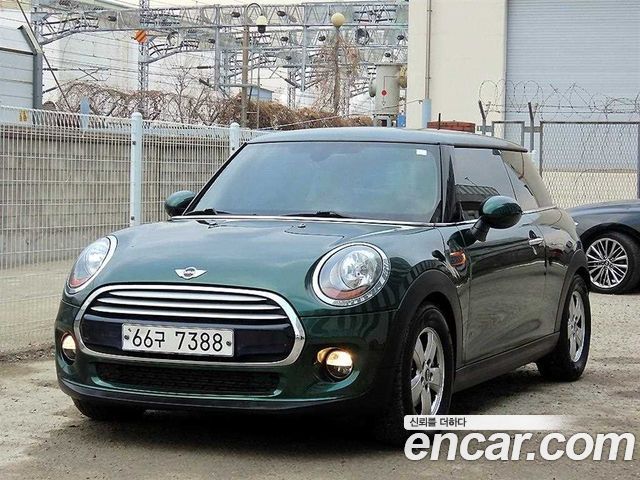 MINI Cooper D Standard 3rd 2015 — фото 2