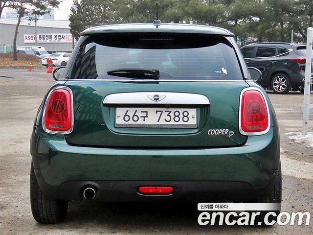 MINI Cooper D Standard 3rd 2015 — фото 4