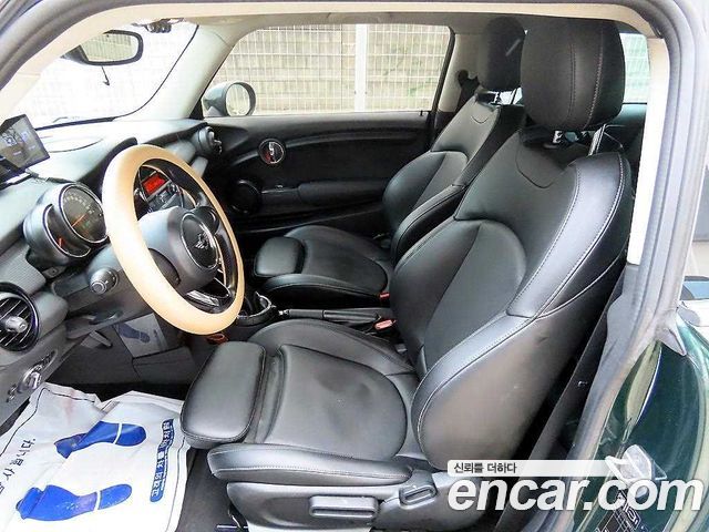 MINI Cooper D Standard 3rd 2015 — фото 5