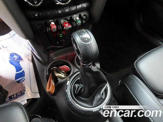 MINI Cooper D Standard 3rd 2015 — фото 10