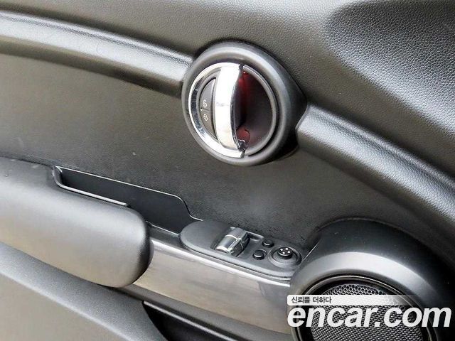 MINI Cooper D Standard 3rd 2015 — фото 15
