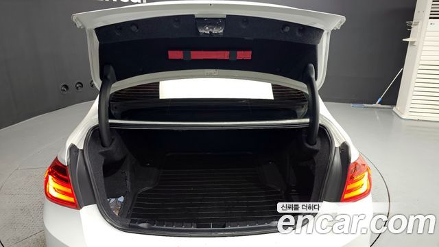 BMW 3 Series (F30) 320d Sport 2015 — фото 20