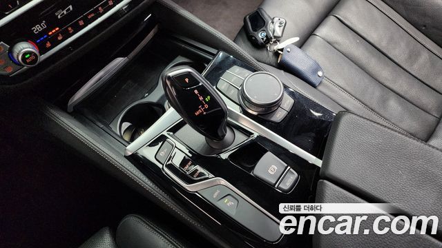 BMW 5 Series (G30) 530e M Sport 2020 — фото 9