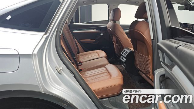 Audi Q5 (FY) 45 TFSI Quattro Sportback 2022 — фото 12