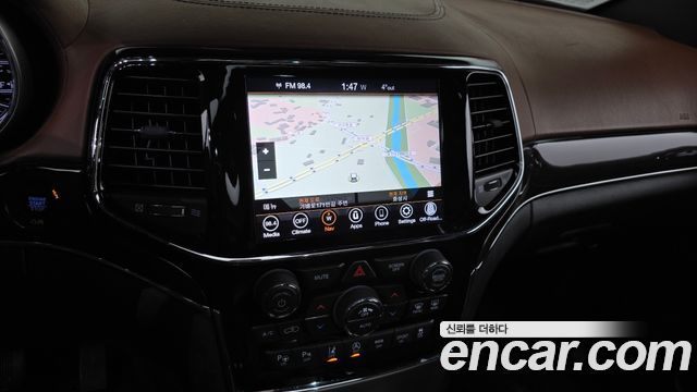 Jeep Grand Cherokee 3.6 Overland WK2 2021 — фото 14