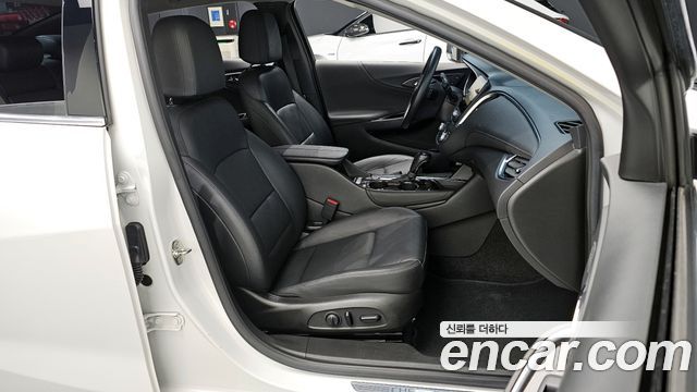 Chevrolet Malibu 2.0 Turbo Premier Special 2020 — фото 10